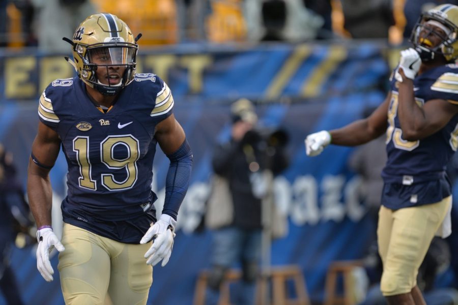 Pitt senior WR Dontez Ford (19) runs back to the sideline after a 79-yard TD catch against his former school. Steve Rotstein | Contributing Editor