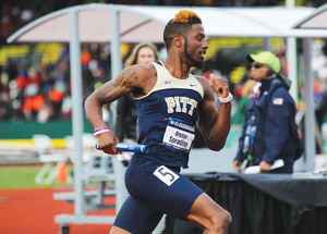 Former Pitt runner sets world record
