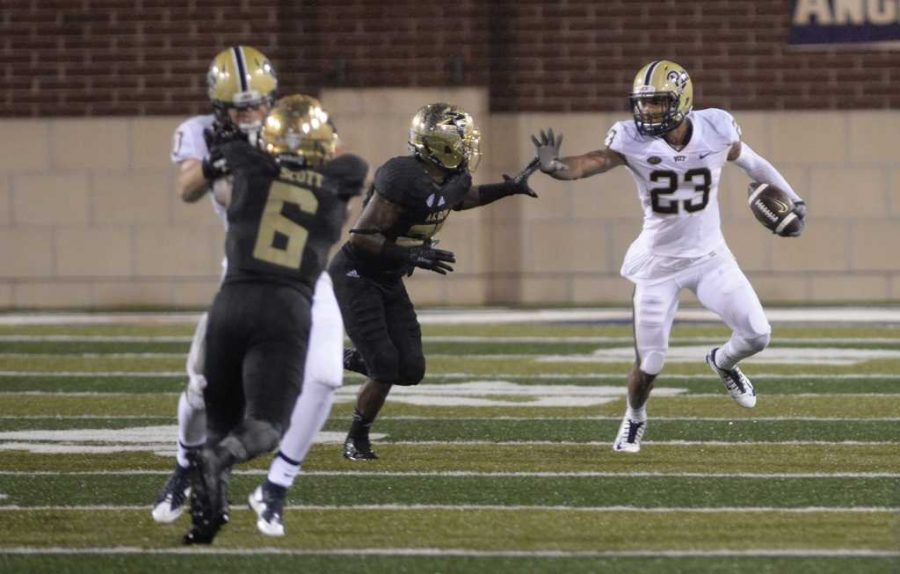 Tyler Boyd wards off an Akron defender.  Jeff Ahearn | Assistant Visual Editor