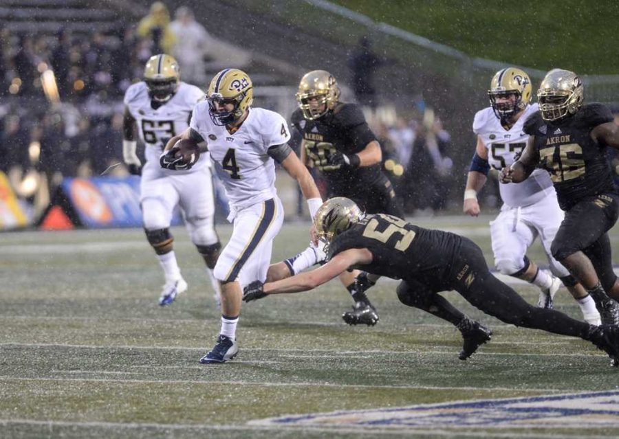 Backup quarterback Nate Peterman finished Pitts 24-7 win in Akron after leading a touchdown drive to end the second half. | Jeff Ahearn / Assistant Visual Editor