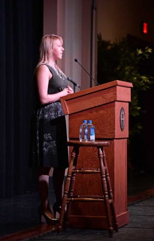 Jodie Sweetin spoke to a large crowd in the WIlliam Pitt Union Wednesday night during Pitt Program Councils “A Young Star’s Road to Recovery” lecture. John Hamilton | Staff Photographer
