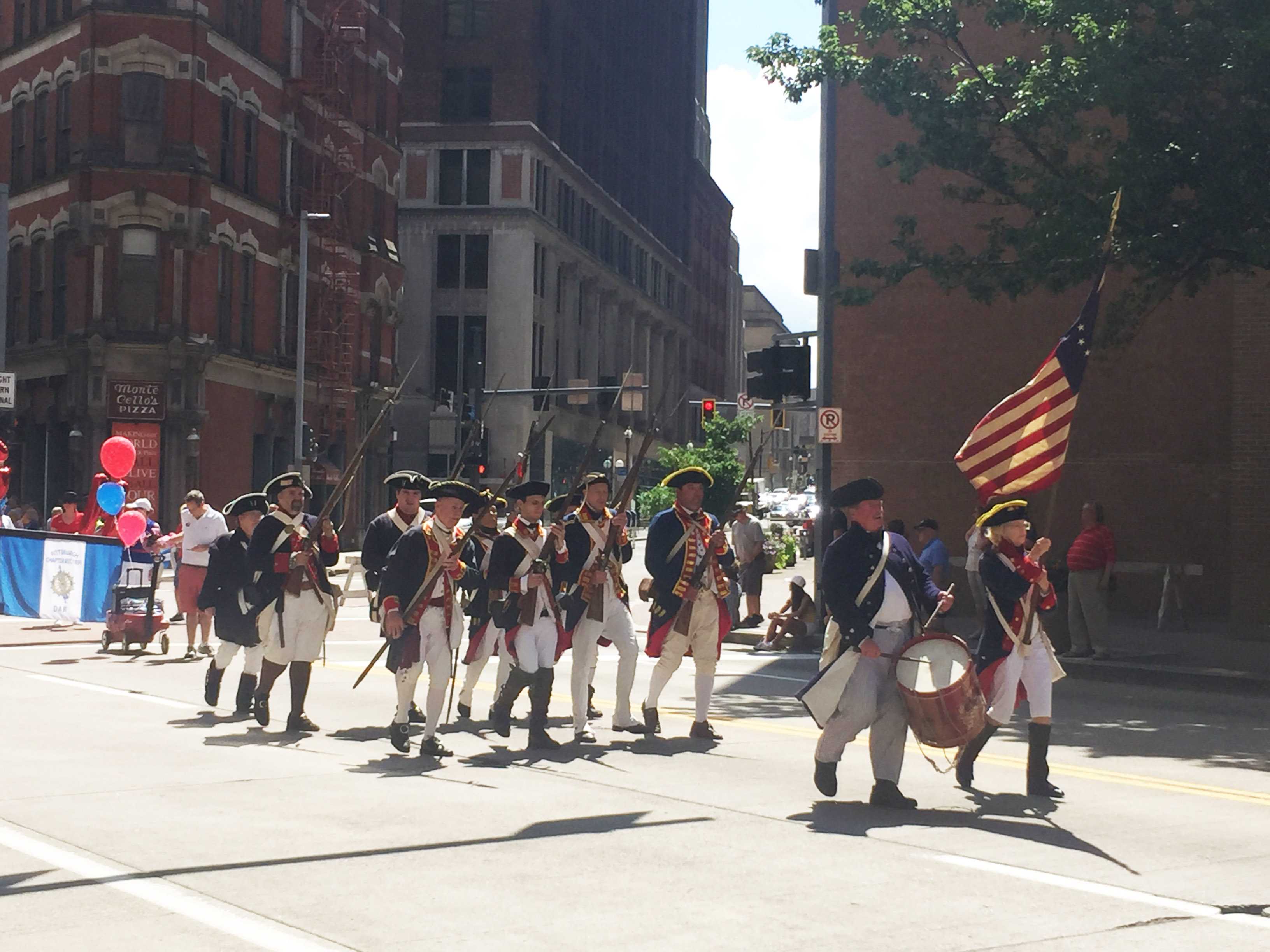 Pittsburgh parade celebrates city's 200year history The Pitt News