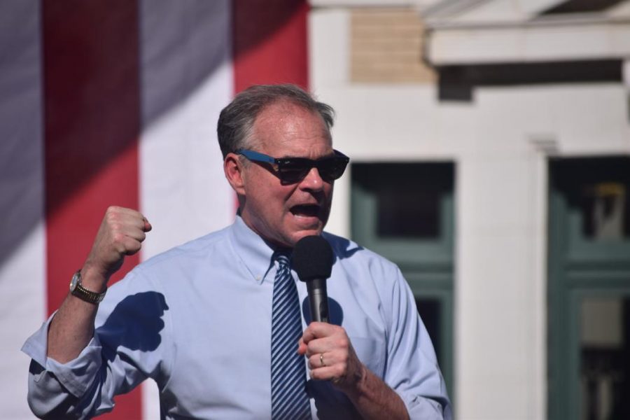 Democratic Vice Presidential candidate Tim Kaine spoke to a crowd of 800 outside Carnegie Mellon University Thursday afternoon. Edward Major | Staff Photographer