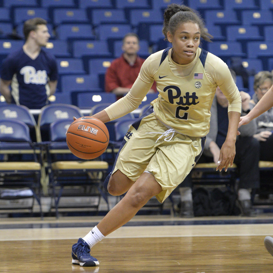 Aysia Bugg led the Panthers in scoring Sunday with 15 points. Thomas Yang | Staff Photographer