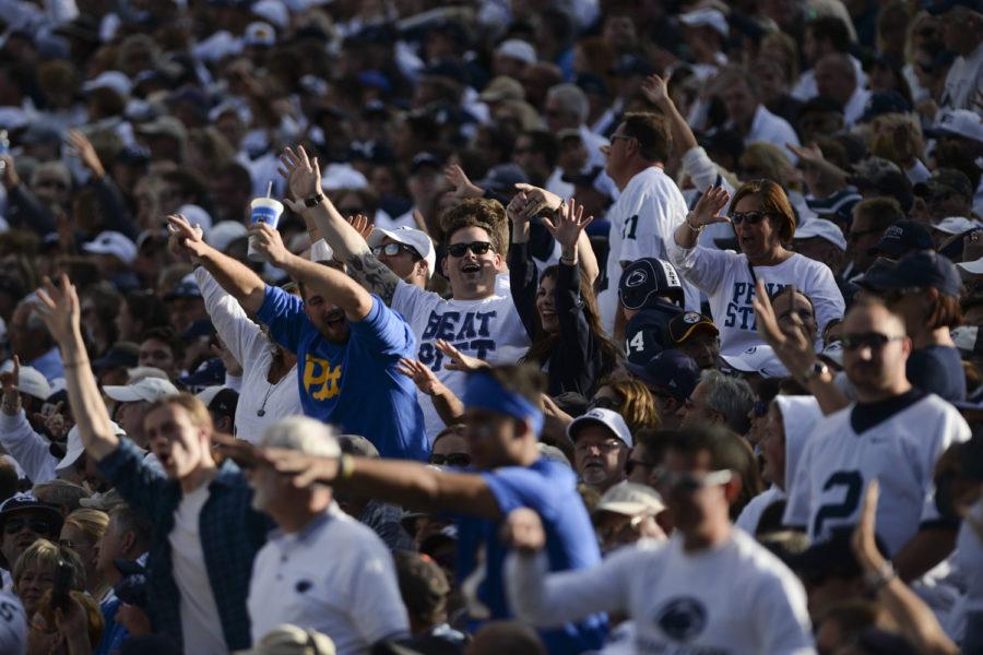 Pitt and Penn State fans cheer on their teams in the fourth quarter. (Anna Bongardino / Assistant Visual Editor)
