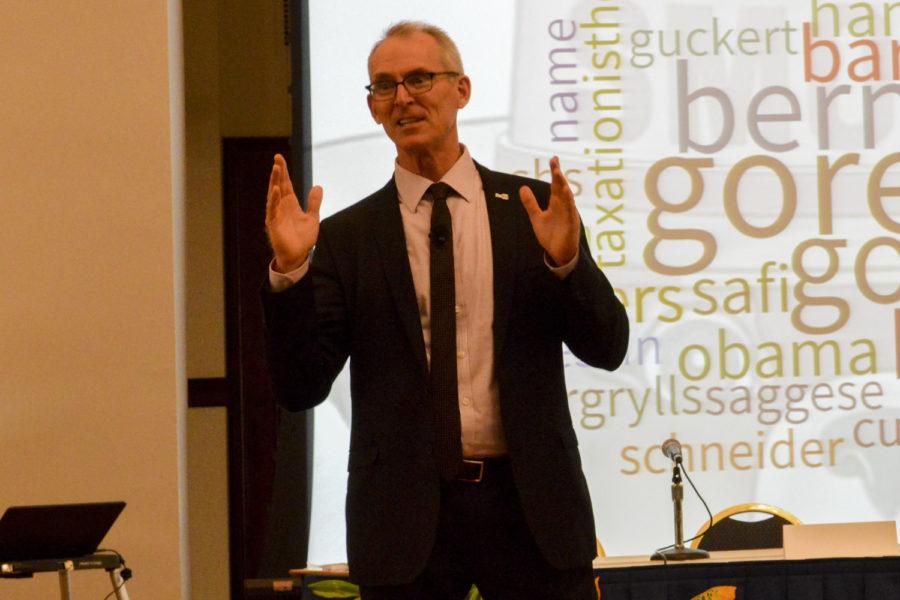 Bob Inglis, a former U.S. Representative and Executive Director of republicEn, co-led a presentation on social and political polarization. (Photo by Issi Glatts | Staff Photographer)