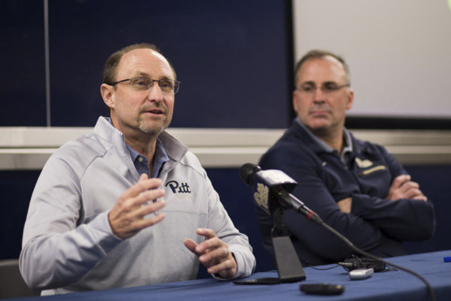 Pitts+new+defensive+coordinator%2C+Randy+Bates%2C+speaks+at+his+first+press+conference+since+arriving+at+Pitt+from+Northwestern.+%28Photo+by+John+Hamilton+%7C+Contributing+Editor%29%0AArt%3A+Photos%0A