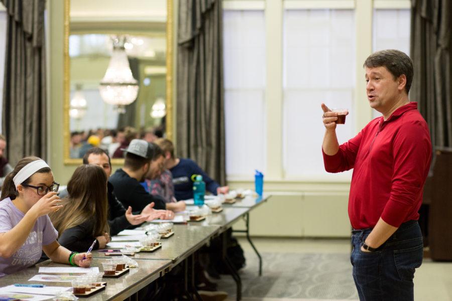 Professor Robert Parker addresses his students during a quiz in his class, Engineering a Craft Brewery, Thursday afternoon. (Photo by Thomas Yang | Visual Editor)