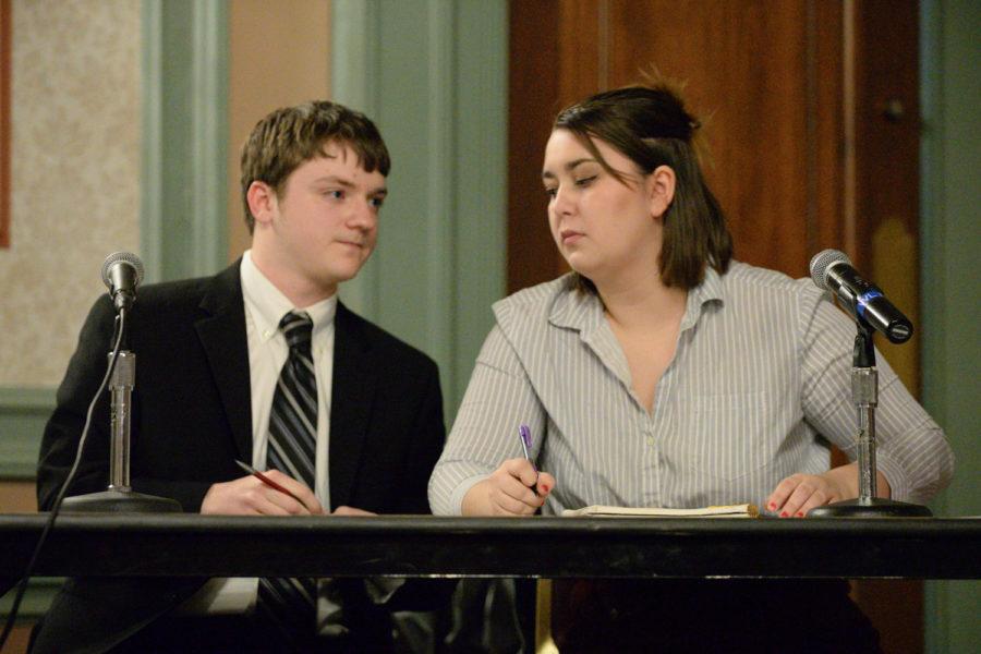 Paul Cox and Becca Tasker, members of Pitt Progressives, respond to an argument made by the Pitt Libertarians at a debate hosted by “The Bully PulPitt” Wednesday. (Photo by Issi Glatts | Assistant Visual Editor)