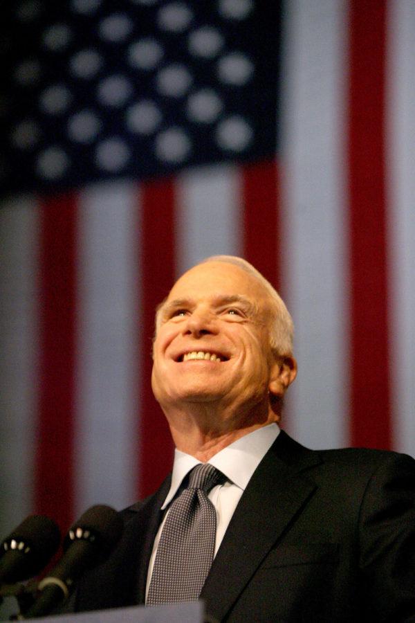 Sen.+John+McCain+greets+supporters+after+speaking+at+Brevard+Community+College+in+Melbourne%2C+Florida%2C+during+his+presidential+campaign+in+October+2008.+%28Joe+Burbank%2FOrlando+Sentinel%2FTNS%29