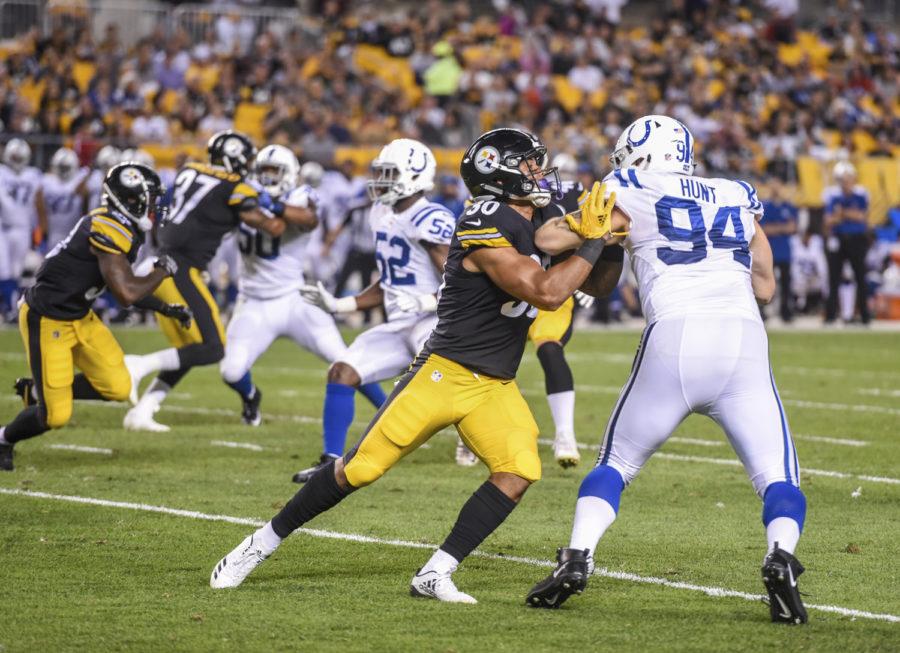 Steelers running back James Conner plays in a game against the Colts last August. (TPN file photo)
