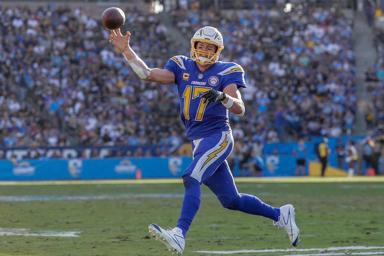 Arizona Cardinals blown out as Philip Rivers, Los Angeles Chargers roll