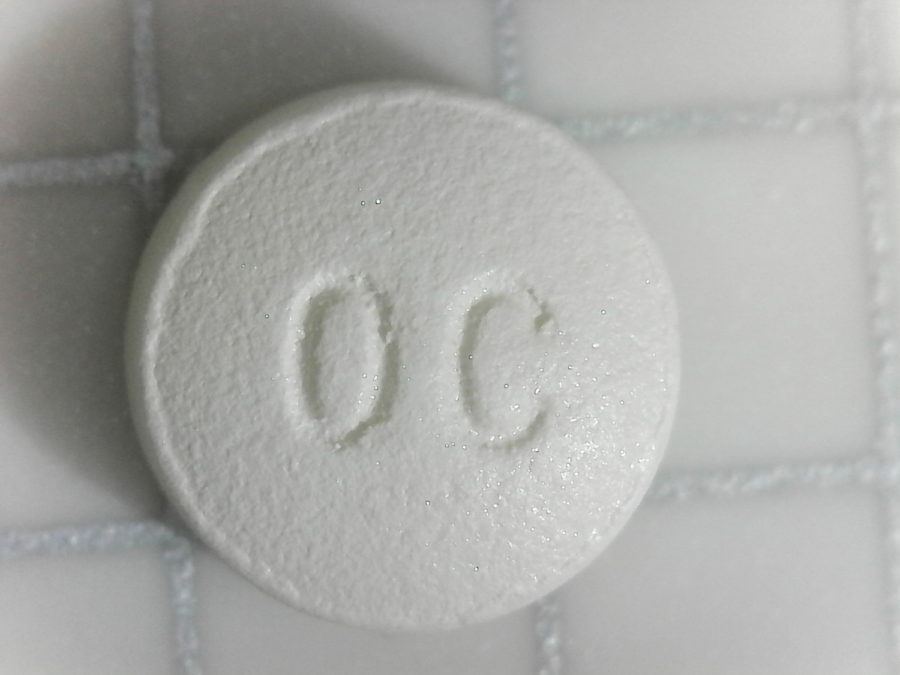 A 10-milligram tablet of OxyContin-branded oxycodone.
