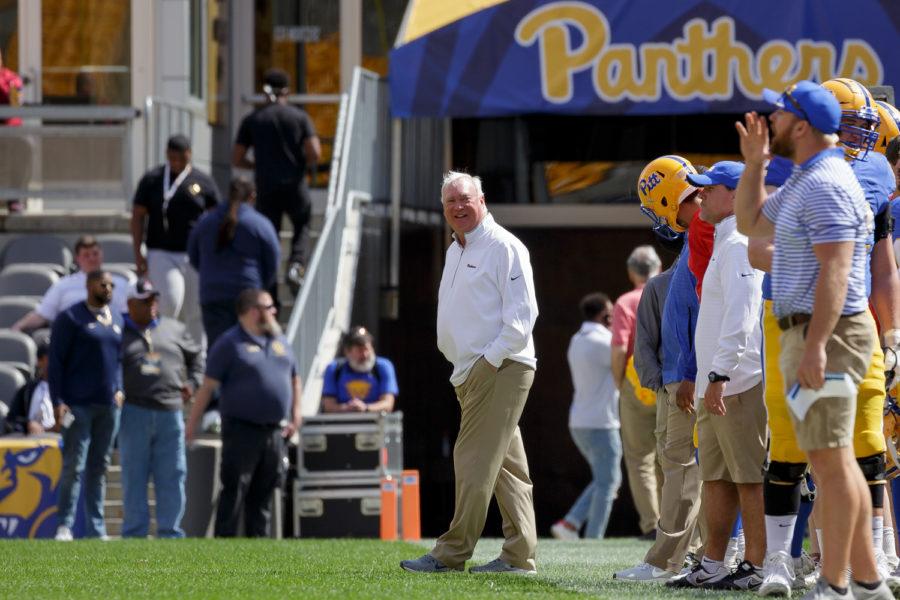  Pitt football offensive coordinator Mark Whipple on the sideline at the team’s annual Spring Game.