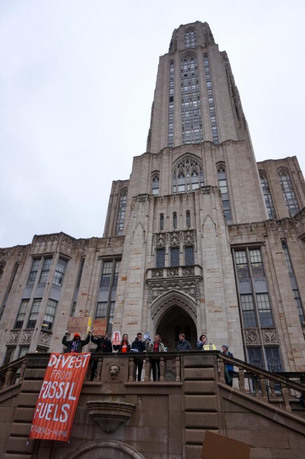 As a part of Fossil Fuel Divestment Day, a nationwide event that, according to the organizers, only marks the beginning of the ‘mass escalation’ of the divestment movement in 2020, Fossil Free Pitt held a rally outside the Cathedral of Learning Thursday. 