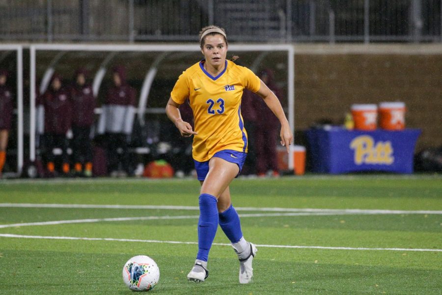 Dixon+Veltri+moved+back+to+her+hometown+of+Pittsburgh+and+joined+Pitt%E2%80%99s+women%E2%80%99s+soccer+team+after+transferring+from+University+of+North+Carolina+Wilmington.+%0A