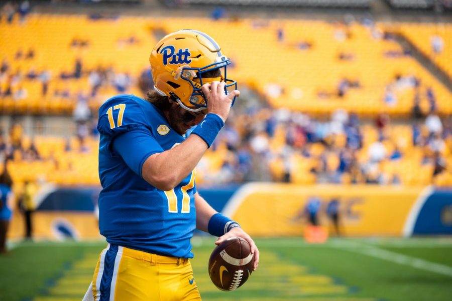 Pitt+Panther+Davis+Beville+%2817%29+takes+off+his+helmet+during+the+Pitt+vs.+UNH+game+in+September+at+Heinz+Field.