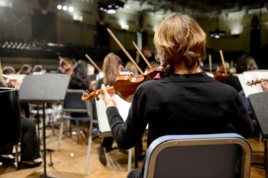 ‘Learn by listening’: Pitt Symphony Orchestra takes stage for last fall show in Bellefield Hall
