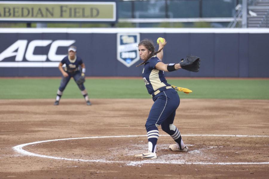 Pitt+softball+alumni+Brittany+Knight+pitches.+Pitt+softball+looks+to+improve+after+finishing+11th+in+the+ACC+in+2021.