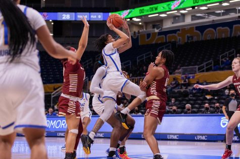 Senior guard Jayla Everett (20) takes a shot during the Pitt women’s basketball game vs. Boston College on Jan. 13.