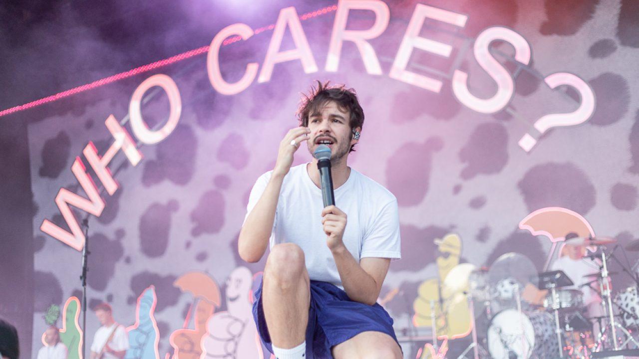 Watch Rex Orange County debut two new tracks from 'Who Cares?
