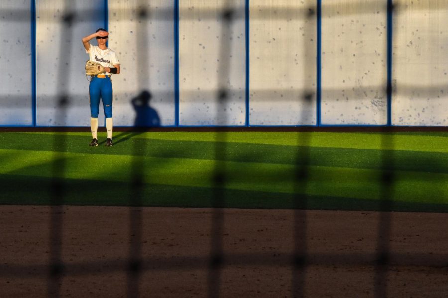 Senior+outfielder+EC+Taylor+shields+her+eyes+against+the+sunset+during+Pitt%E2%80%99s+softball+matchup+against+Penn+State+on+March+16%2C+2022.