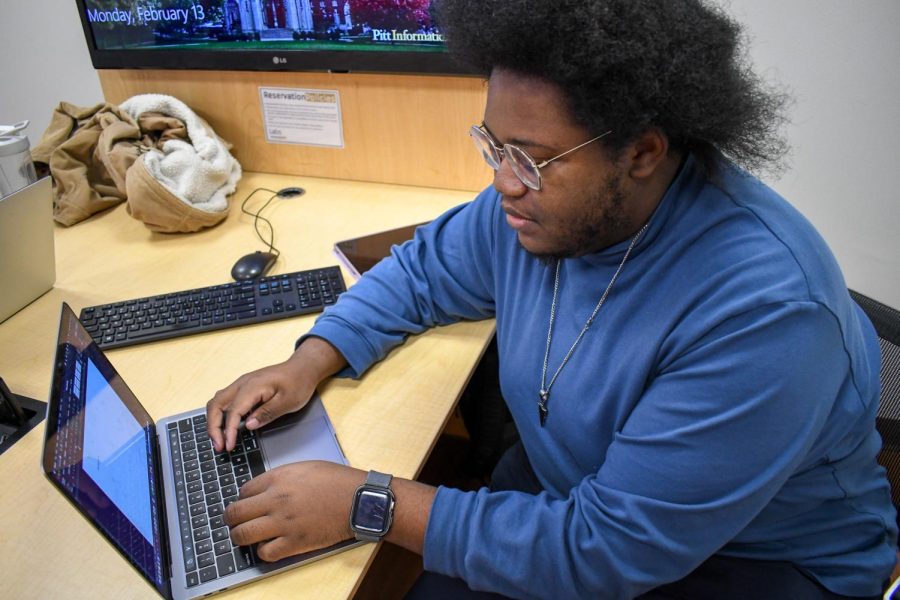 Jamir Grier, a junior computer science major and president of Pitt’s computer science club.