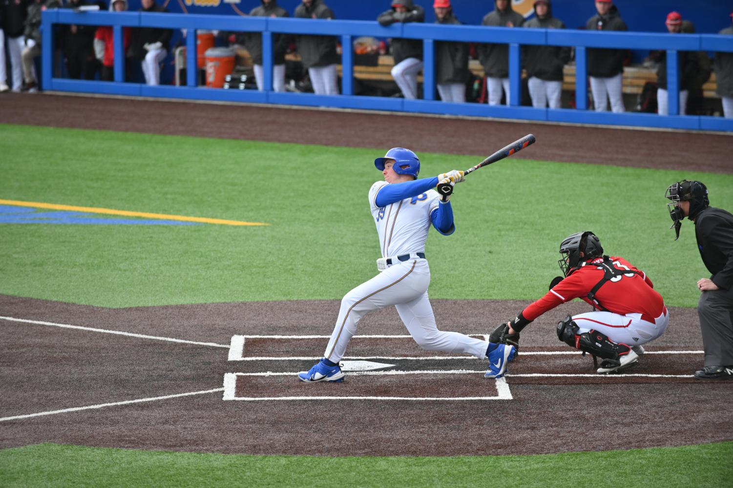 Louisville baseball heats up quickly on opening day - CardGame