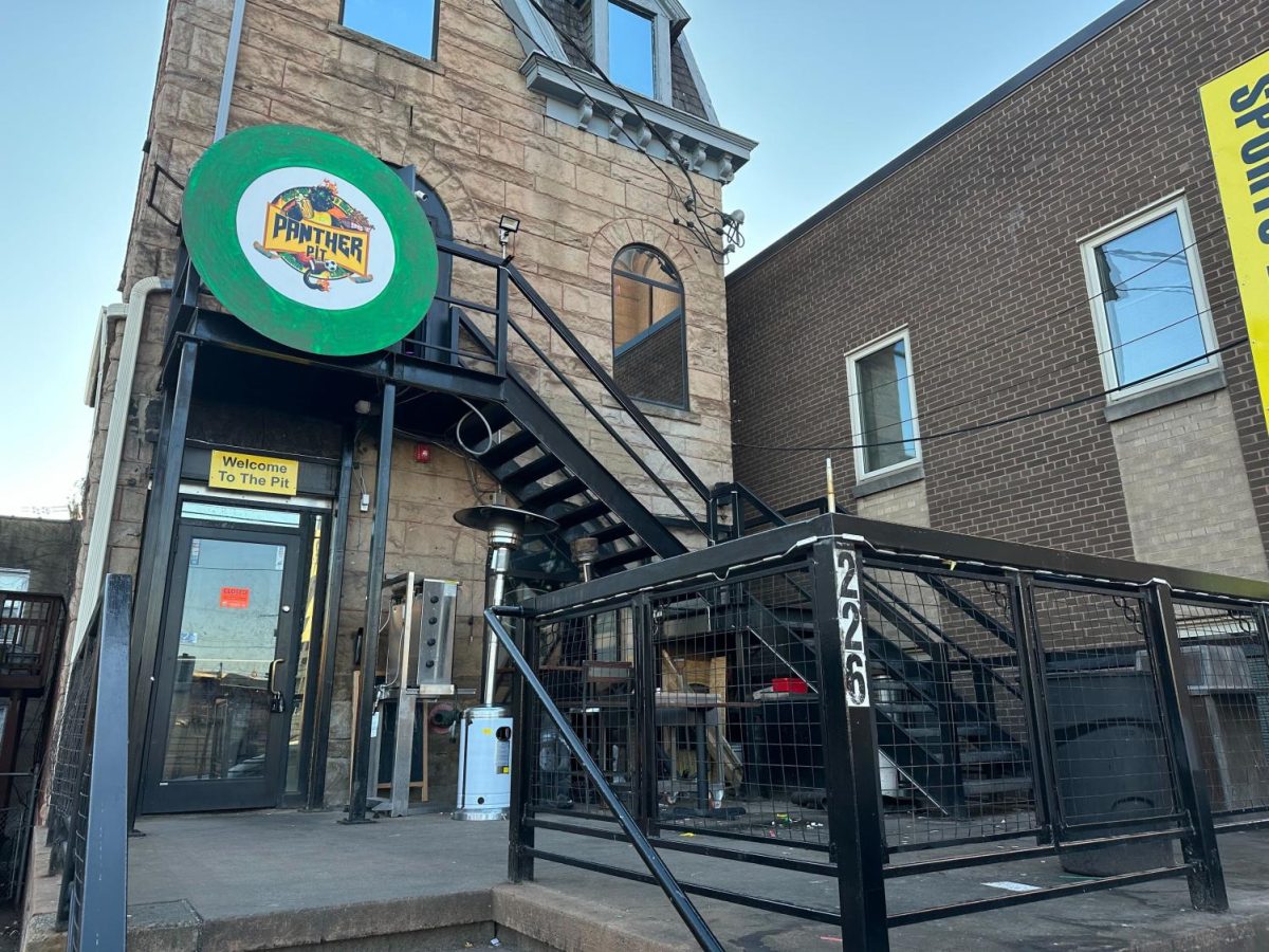 A closed sign sits on the door of the Panther Pit Sports Bar on Meyran Ave following health code violations in Feb. 2023.