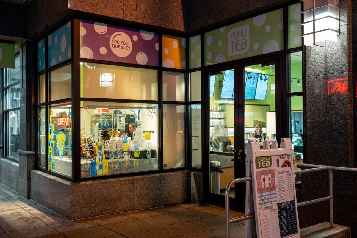 Fuku Tea welcomes customers at the corner of Forbes and Oakland avenues.