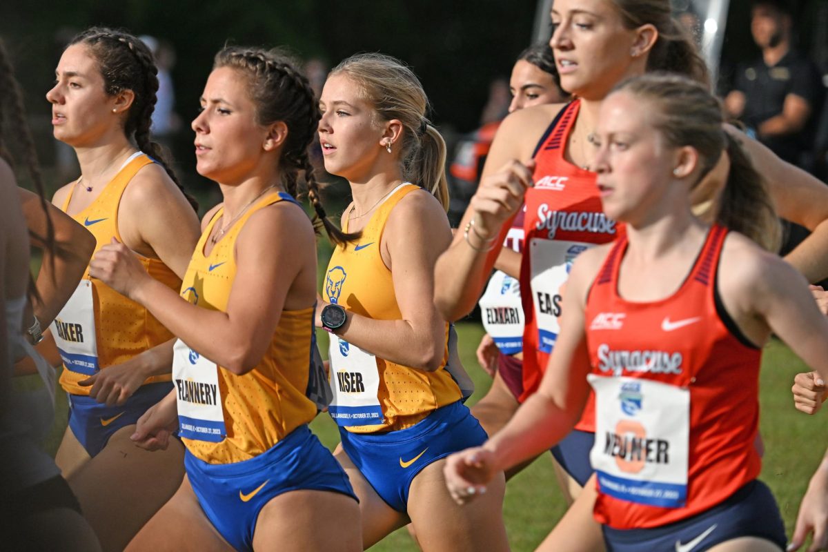 Freshman Camy Kiser, senior Reagan Flannery and redshirt sophomore Ellen Baker run during the ACC Championships in Tallahassee, FL, on Oct. 27.