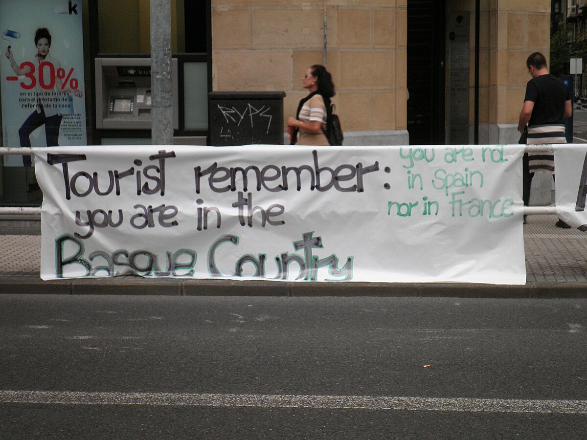 Banner+for+Basque+self+determination.
