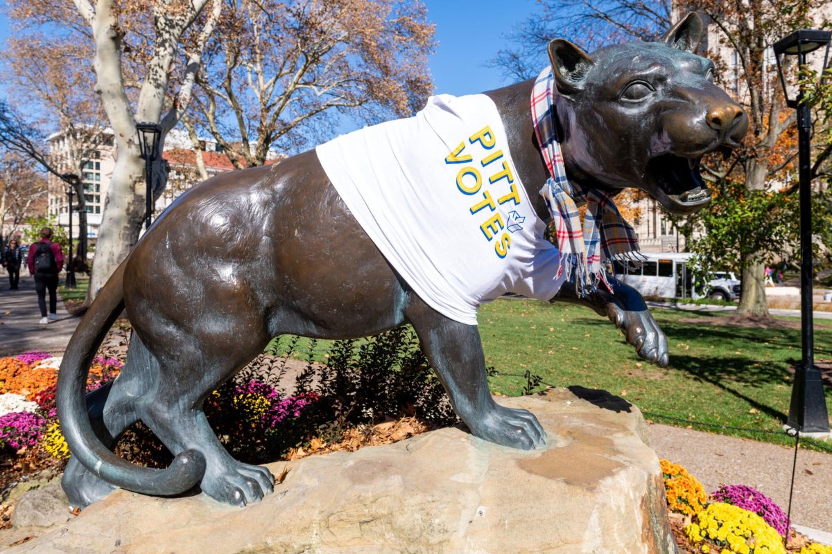 The+panther+statue+outside+the+William+Pitt+Union+wears+a+Pitt+Votes+T-shirt+in+honor+of+Election+Day+on+Tuesday.+