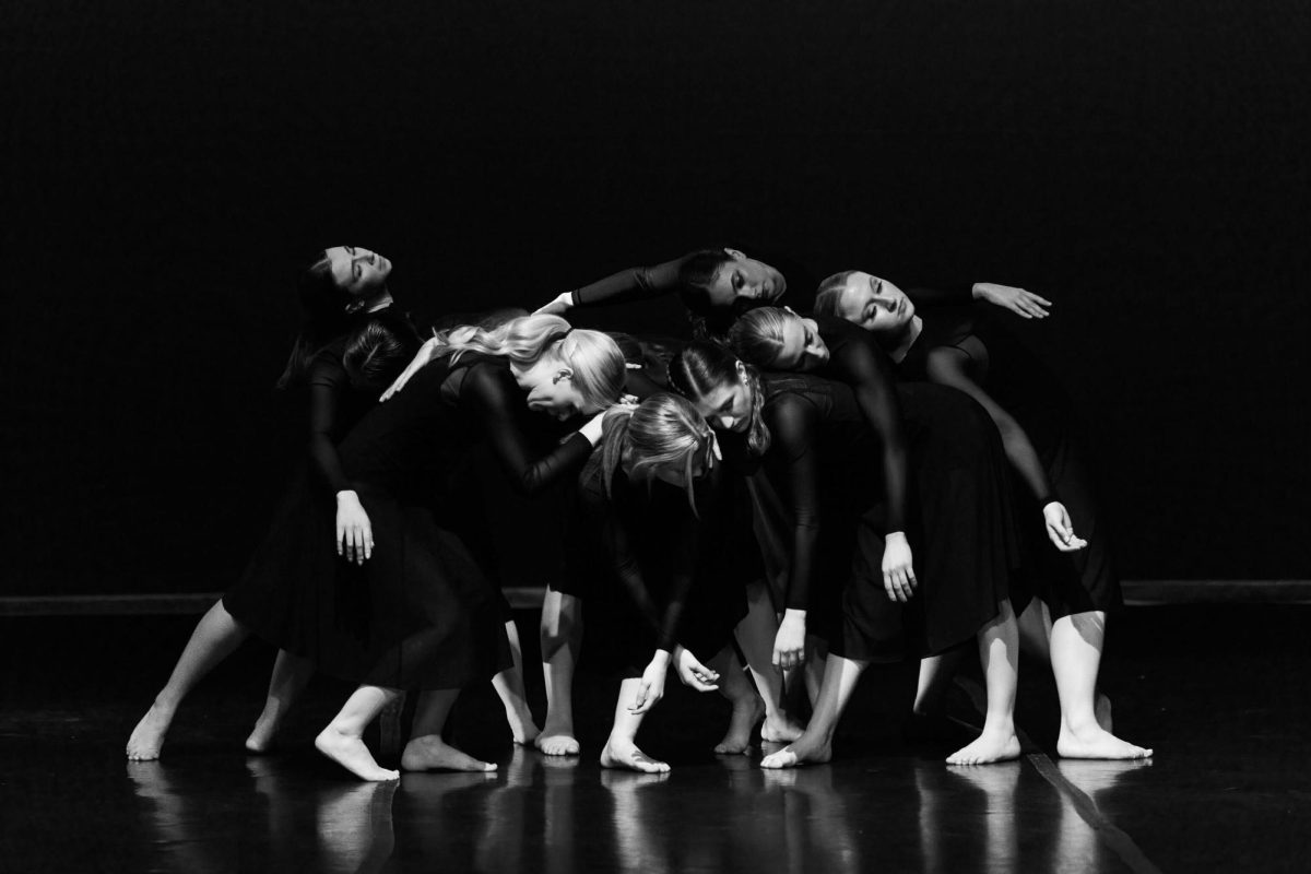 Pitt students dance.