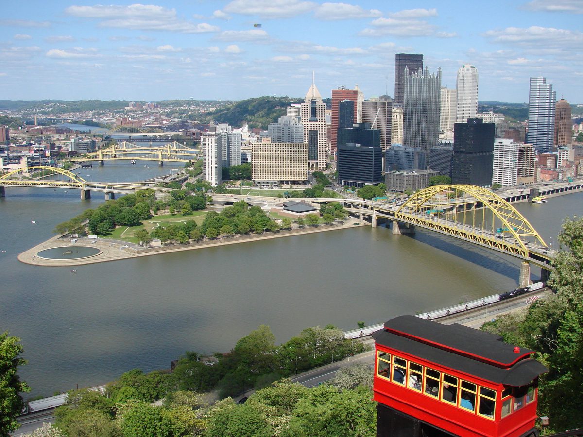 A view of the Duquesne Incline and the Pittsburgh skyline.